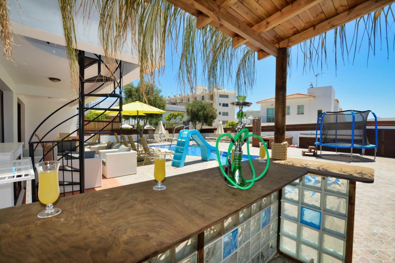Seafront Villa *